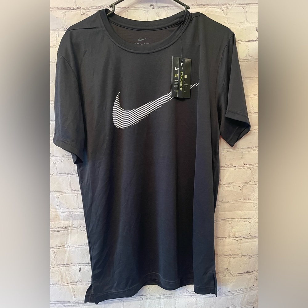 Nike: Breathe Dri-Fit Running Shirt